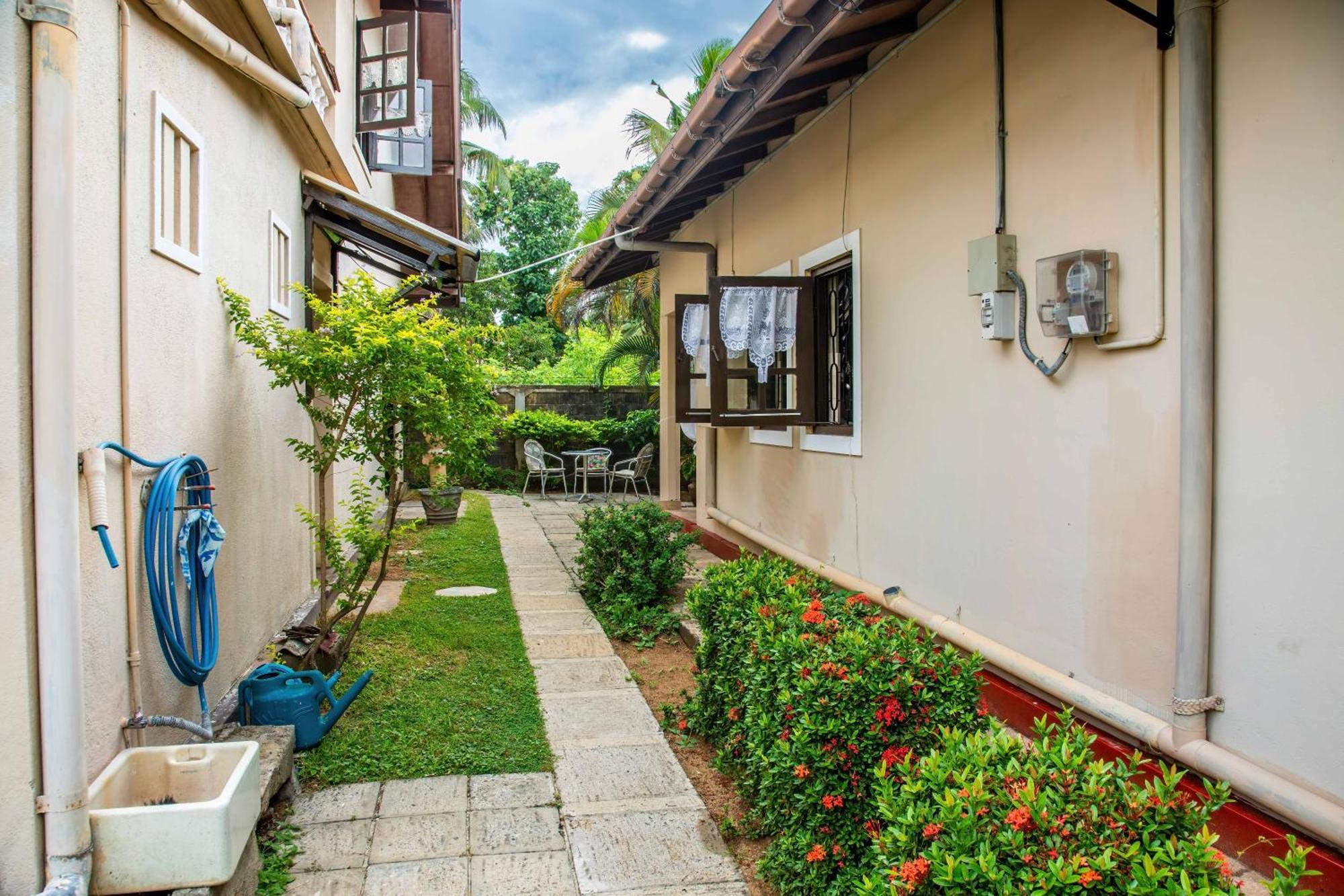Fuchs Villas Негомбо Экстерьер фото