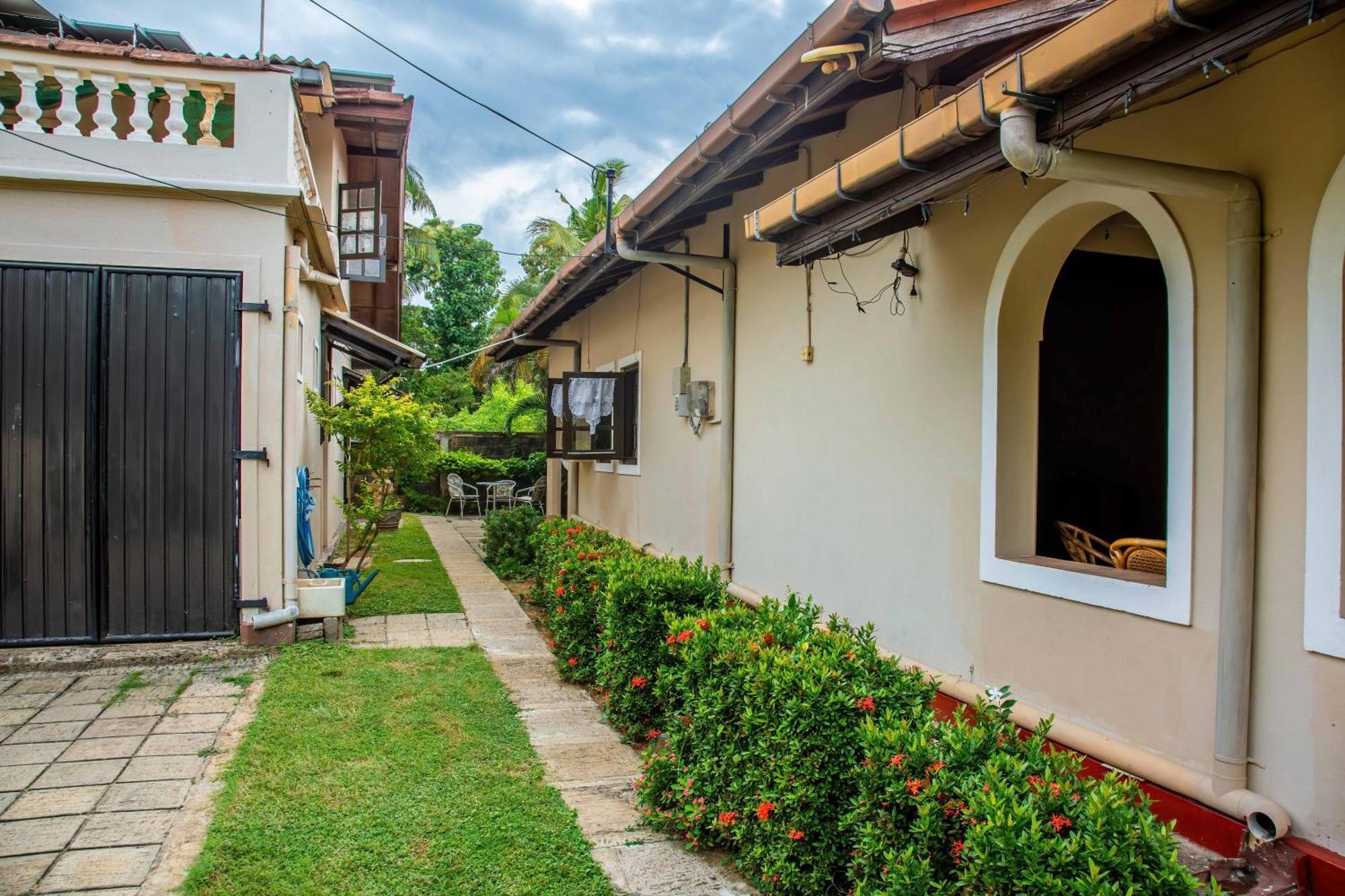 Fuchs Villas Негомбо Экстерьер фото
