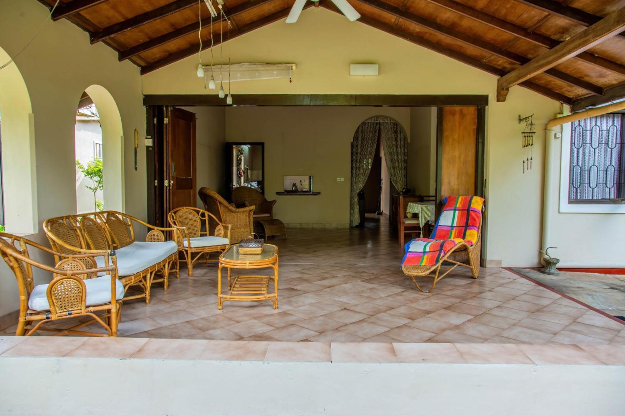 Fuchs Villas Негомбо Экстерьер фото